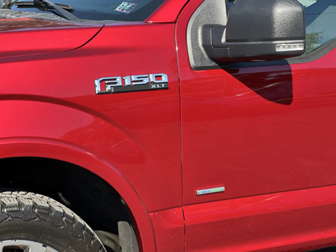 Used 2017 Ford F150 XLT w/ Equipment Group 302A Luxury image 10