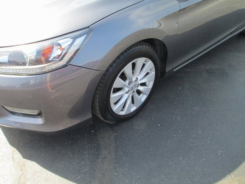 Used 2013 Honda Accord EX image 9