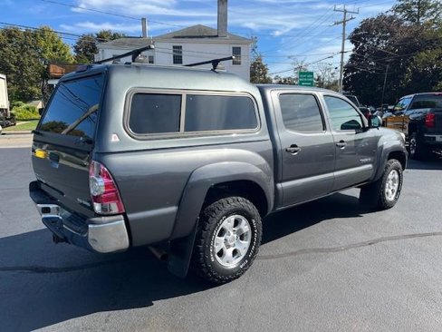 Used 2014 Toyota Tacoma 4x4 Double Cab image 4
