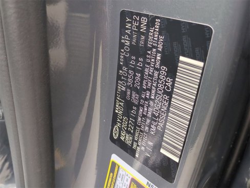 Certified 2025 Hyundai Elantra SE w/ Cargo Package image 28