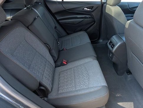 Used 2023 Chevrolet Equinox LT image 35