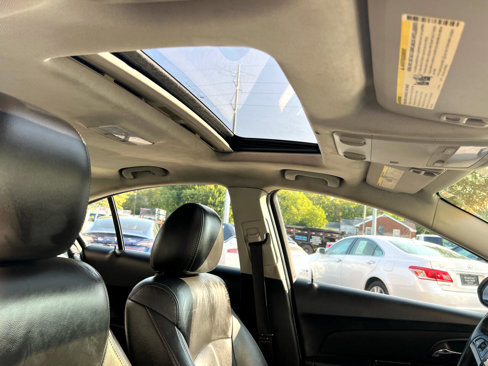 Used 2011 Chevrolet Cruze LTZ image 19