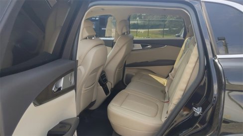 Used 2016 Lincoln MKX Reserve w/ Luxury Package image 30