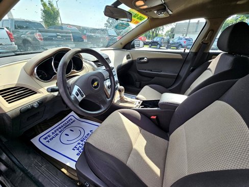 Used 2011 Chevrolet Malibu LS image 17