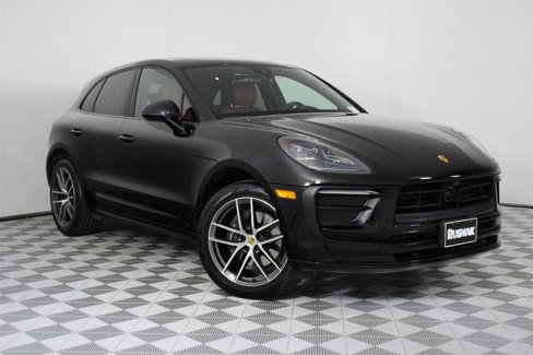 Certified 2025 Porsche Macan image 35