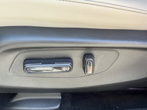 Used 2023 Honda HR-V EX-L image 17