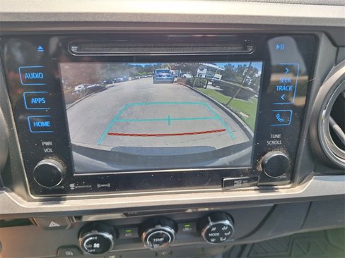 Used 2017 Toyota Tacoma TRD Sport image 17