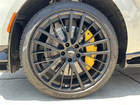 Used 2023 Aston Martin DBX 707 image 4