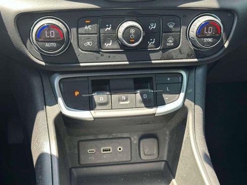 Certified 2022 GMC Terrain SLE w/ Driver Convenience Package image 28