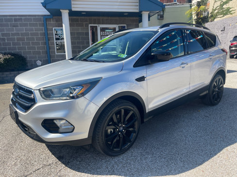 Used 2019 Ford Escape SE image 1