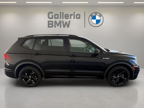 Used 2024 Volkswagen Tiguan SE R-Line image 8