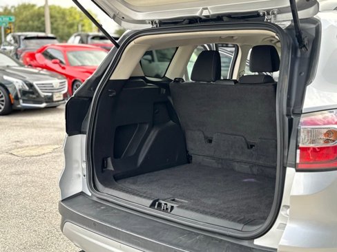 Used 2017 Ford Escape SE w/ Equipment Group 201A image 29