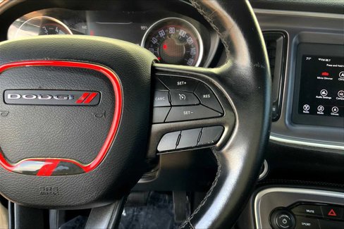 Used 2019 Dodge Challenger SXT image 21