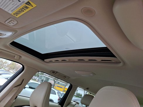 Used 2016 Volvo XC70 T5 Platinum image 15