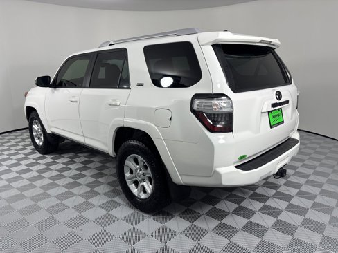 Used 2018 Toyota 4Runner SR5 Premium image 3