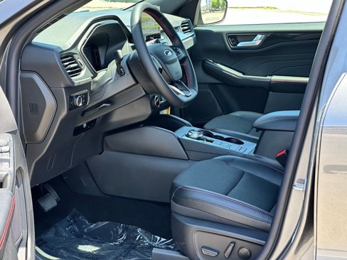 New 2025 Ford Escape ST-Line image 8
