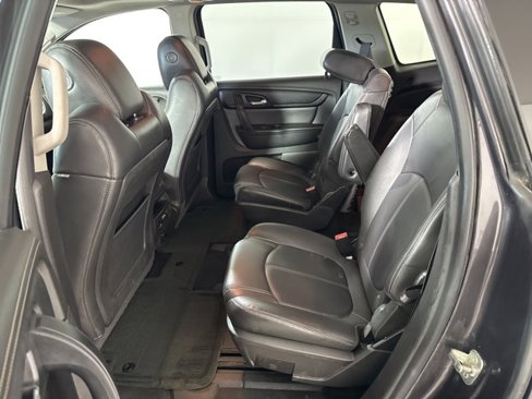 Used 2015 Chevrolet Traverse LT image 25