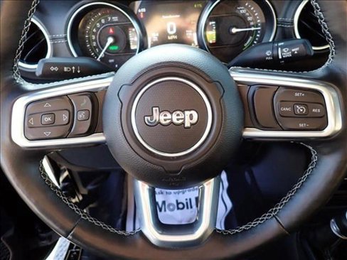 Used 2021 Jeep Wrangler Unlimited Sahara w/ Cold Weather Group image 14