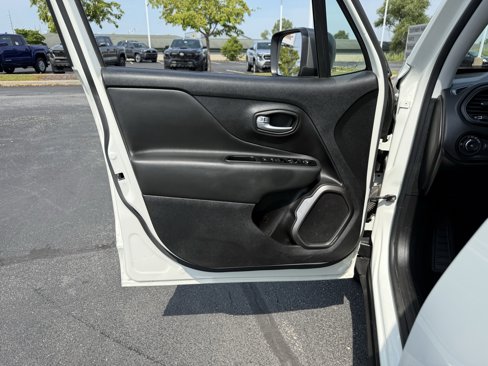 Used 2021 Jeep Renegade Limited image 20