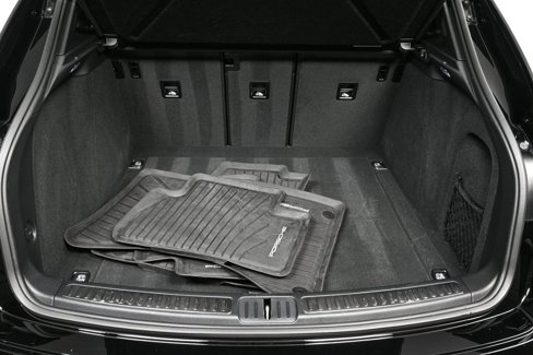 Certified 2025 Porsche Macan image 32