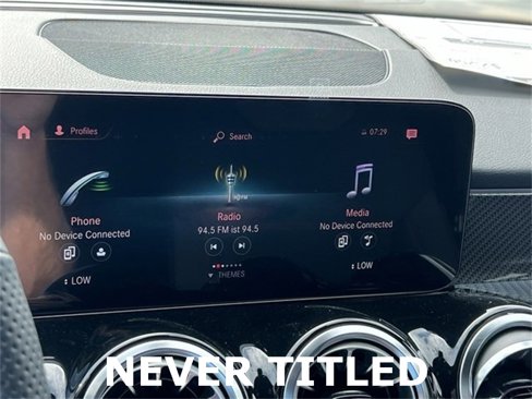 Used 2023 Mercedes-Benz GLB 250 image 22