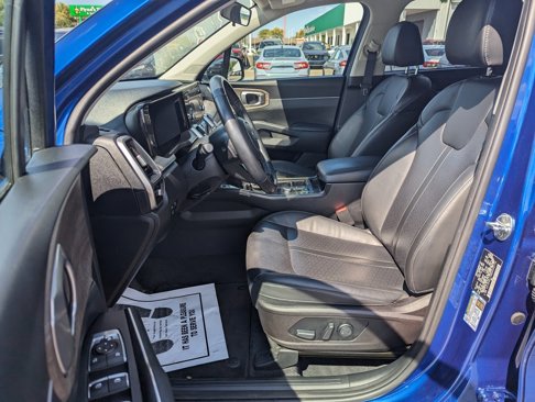 Used 2021 Kia Sorento EX w/ Panoramic Sunroof Package image 10