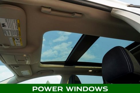 Used 2016 Nissan Murano SV image 14