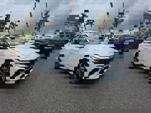 New 2025 Hyundai Elantra Sport image 8