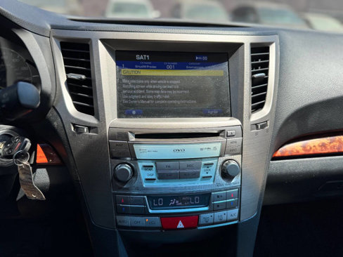 Used 2011 Subaru Outback 3.6R Limited image 21