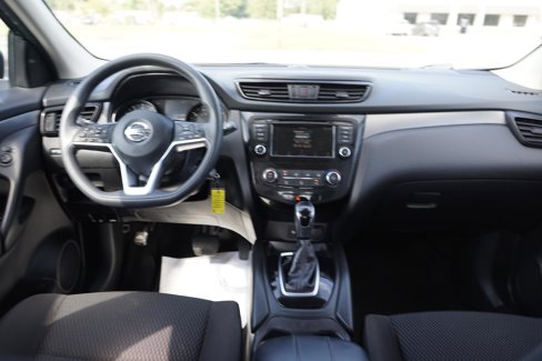 Used 2020 Nissan Rogue Sport S w/ Appearance Package image 22
