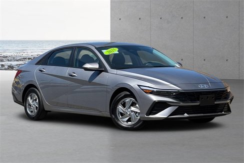 New 2025 Hyundai Elantra SE image 1