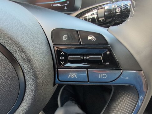 New 2025 Hyundai Elantra Sport image 19