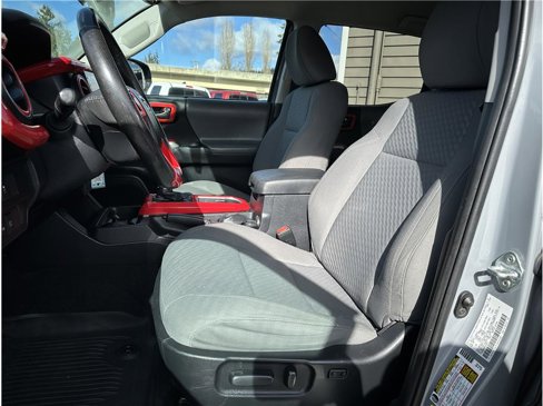 Used 2021 Toyota Tacoma SR5 image 21