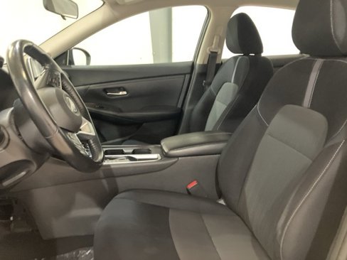 Used 2021 Nissan Sentra SV image 11