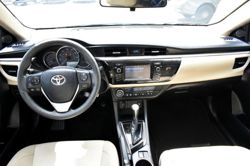Used 2015 Toyota Corolla LE image 11