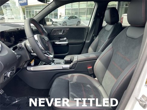 Used 2023 Mercedes-Benz GLB 250 image 10