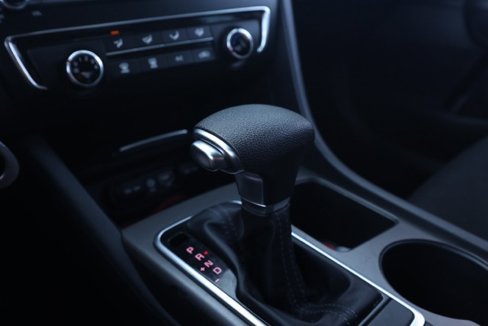 Used 2020 Kia Optima LX image 30