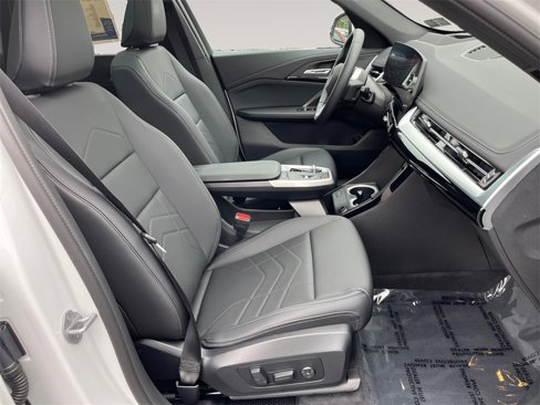 Used 2025 BMW X1 xDrive28i w/ Technology Package image 15