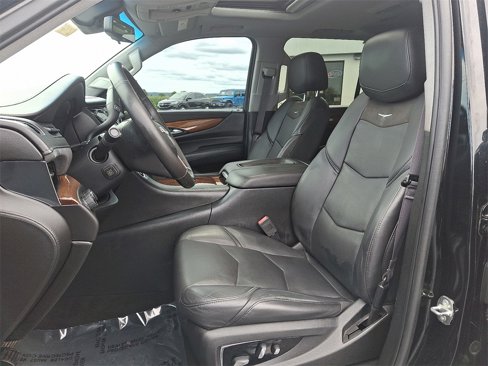 Used 2017 Cadillac Escalade Luxury image 14