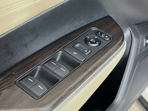 Used 2018 Honda Clarity Touring image 10