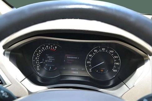 Used 2013 Lincoln MKZ image 17