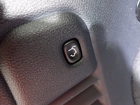 Used 2014 Jeep Grand Cherokee Overland image 17