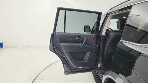Used 2017 Nissan Armada Platinum image 24