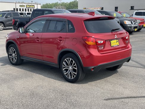 Used 2017 Mitsubishi Outlander Sport LE image 6
