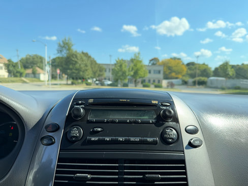 Used 2010 Toyota Sienna LE image 12