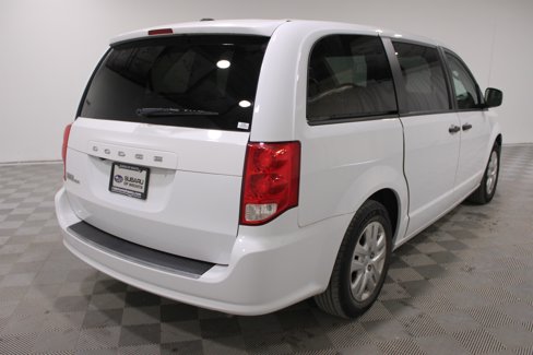 Used 2019 Dodge Grand Caravan SE w/ UConnect Hands-Free Group image 26