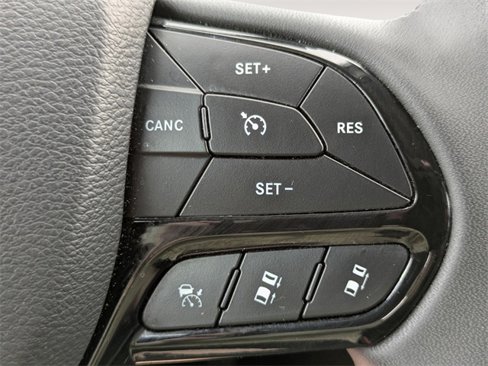 Certified 2023 Jeep Cherokee Altitude Lux image 15
