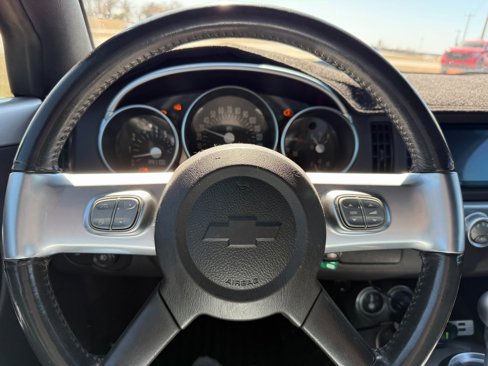 Used 2005 Chevrolet SSR w/ Preferred Equipment Group image 14
