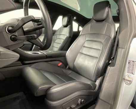 Used 2023 Porsche Taycan image 16