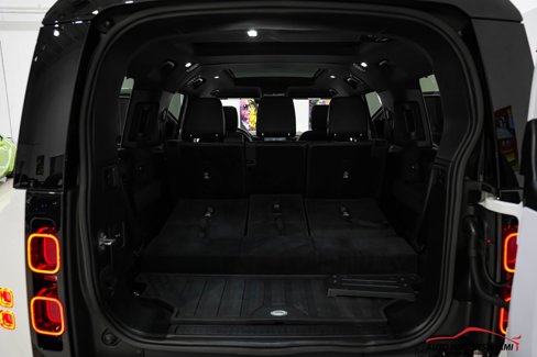 Used 2023 Land Rover Defender 110 X-Dynamic SE image 65